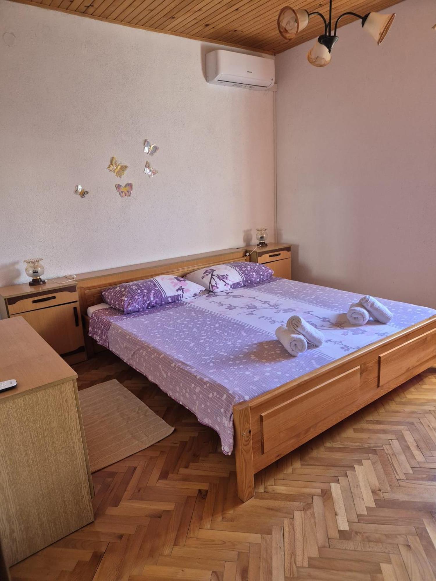 Apartmani Ino Škrip Eksteriør billede