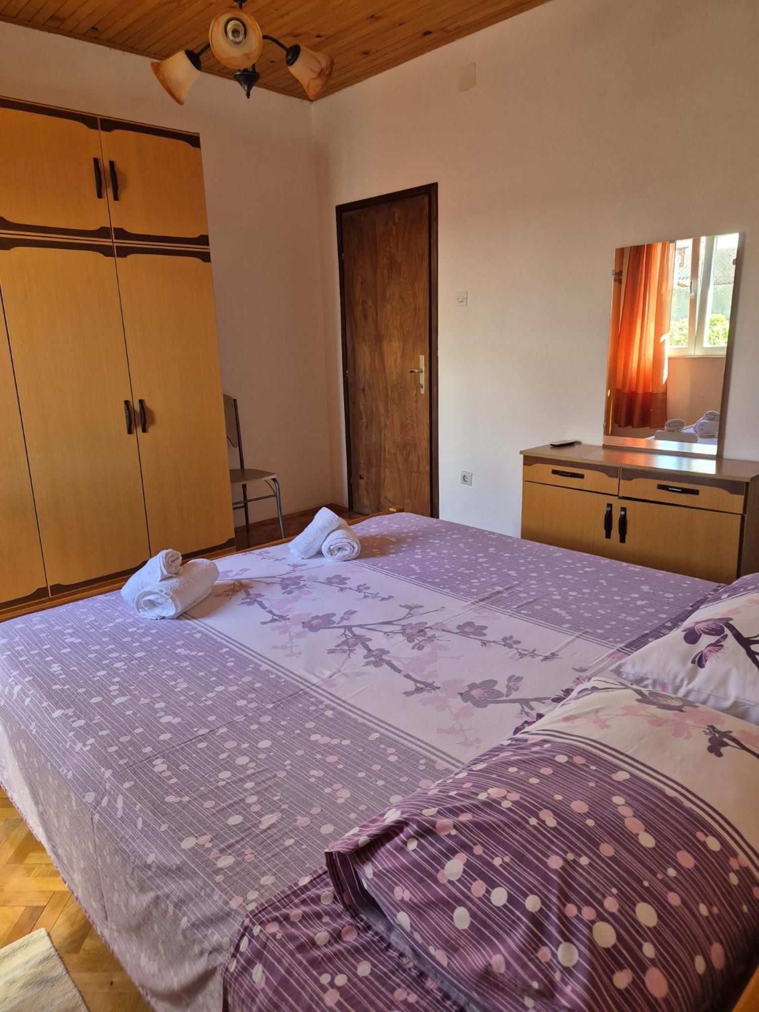 Apartmani Ino Škrip Eksteriør billede