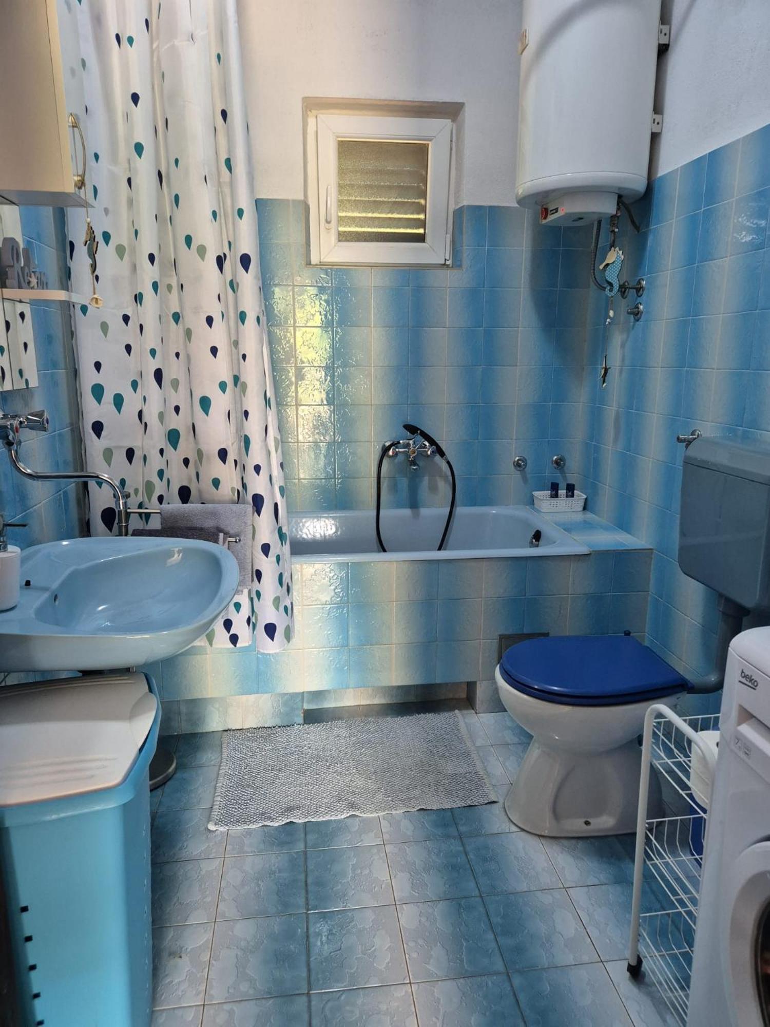 Apartmani Ino Škrip Eksteriør billede